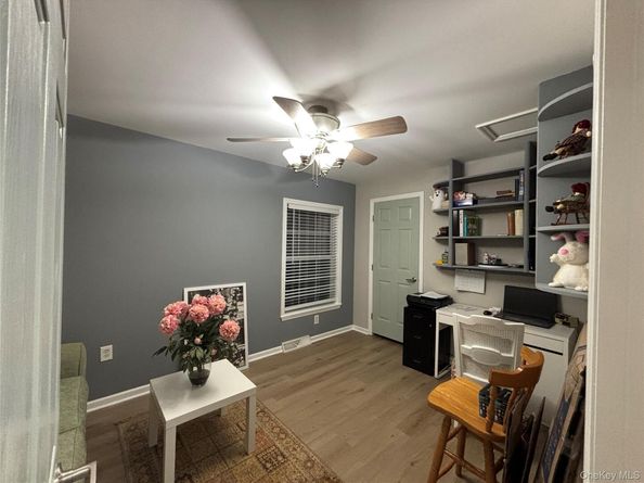 1661 Old Country Road 506, Riverhead NY 11901