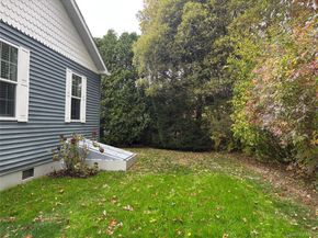 1661 Old Country Road 506, Riverhead NY 11901