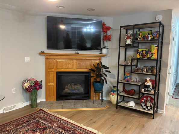 1661 Old Country Road 506, Riverhead NY 11901