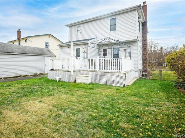 6 Nelson Street, Elmont NY 11003