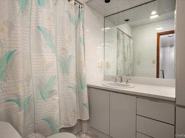 6 Nelson Street, Elmont NY 11003