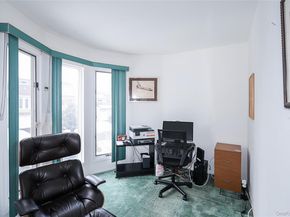 55 Kristin Lane, Hauppauge NY 11788