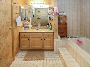 55 Kristin Lane, Hauppauge NY 11788