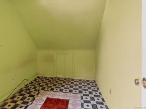 271 Ivy Street, West Hempstead NY 11552