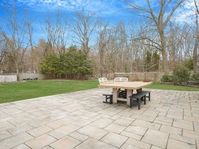 5 Donna Court, Selden NY 11784