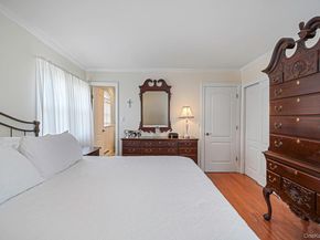 5 Donna Court, Selden NY 11784