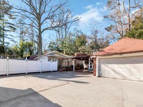 8420 Charlecote Ridge, Jamaica NY 11432