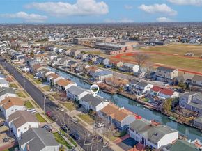 3727 Oceanside Road E, Oceanside NY 11572
