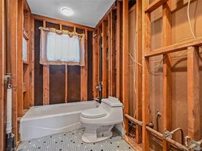 3727 Oceanside Road E, Oceanside NY 11572