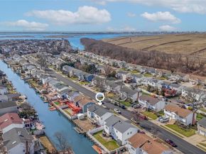 3727 Oceanside Road E, Oceanside NY 11572