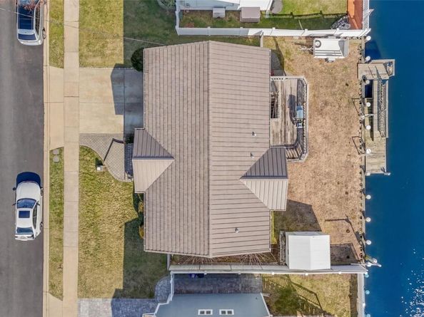 3727 Oceanside Road E, Oceanside NY 11572