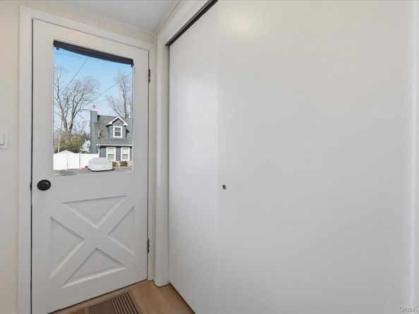 27 Vine Road, Rocky Point NY 11778