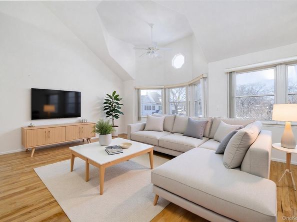 22 Ridgewood Drive, Wantagh NY 11793