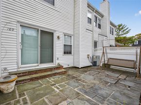 109 Glen Way, Syosset NY 11791