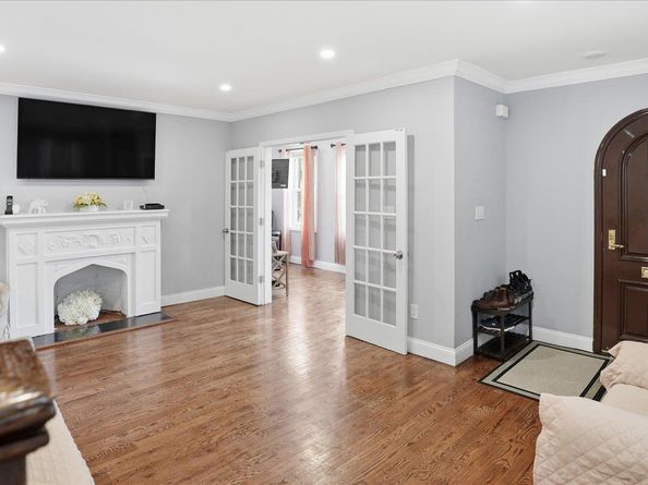 56 Northumberland, Lynbrook NY 11563