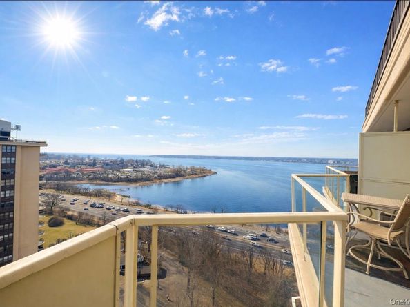 18-15 215 Street PH F, Bayside NY 11360