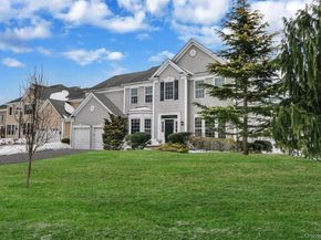 27 Avolet Court, Mount Sinai NY 11766