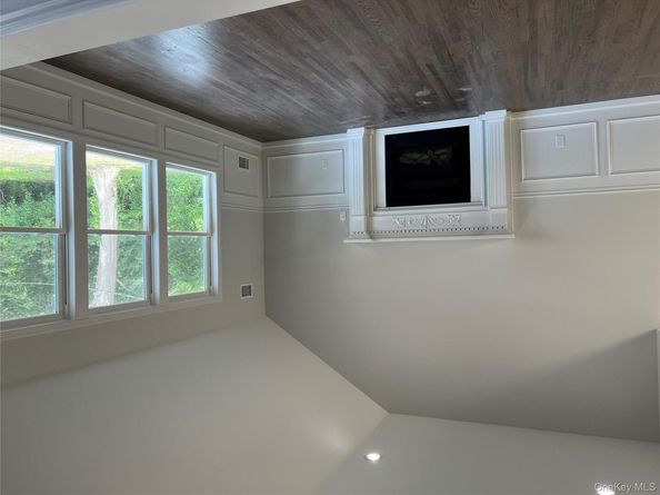 56 Aspen Road, Mastic Beach NY 11951