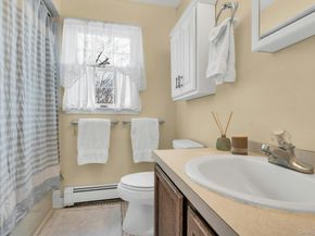 5845 N Bayview Road, Southold NY 11971