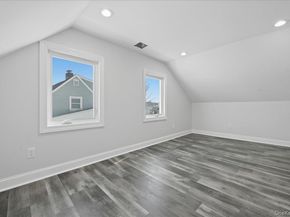 38 Bobolink Lane, Levittown NY 11756