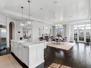 6000 Royal Court PENTHOUSE, North Hills NY 11040