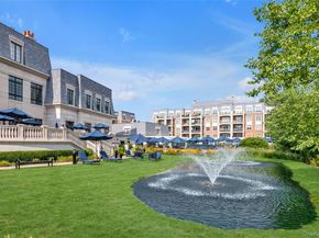 6000 Royal Court PENTHOUSE, North Hills NY 11040