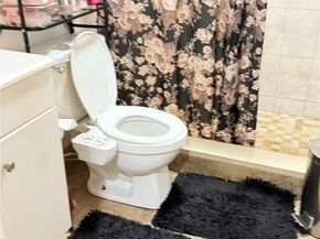 6911 58th Road, Maspeth NY 11378