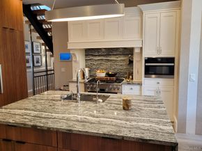 41 Hilton Avenue, Garden City NY 11530