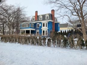 41 Hilton Avenue, Garden City NY 11530