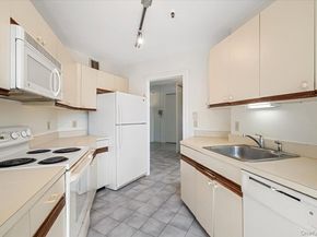 25 Rockledge Avenue 105W, White Plains NY 10601