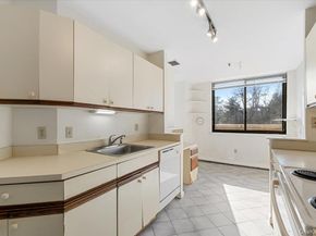 25 Rockledge Avenue 105W, White Plains NY 10601