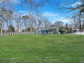 29 Wrana Street, Medford NY 11763