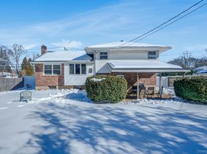 24 Kings Park Road, Commack NY 11725