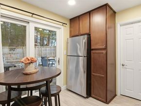 2 Lakeland Place, Farmingville NY 11738