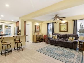 2 Lakeland Place, Farmingville NY 11738