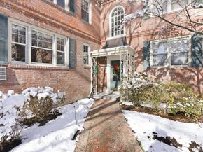 75 Maine Avenue B1, Rockville Centre NY 11570