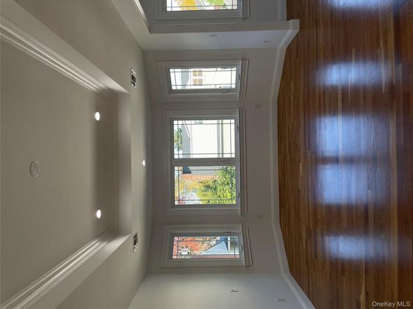 582 Gaynor Place, West Hempstead NY 11552