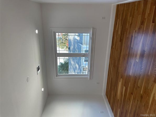 582 Gaynor Place, West Hempstead NY 11552