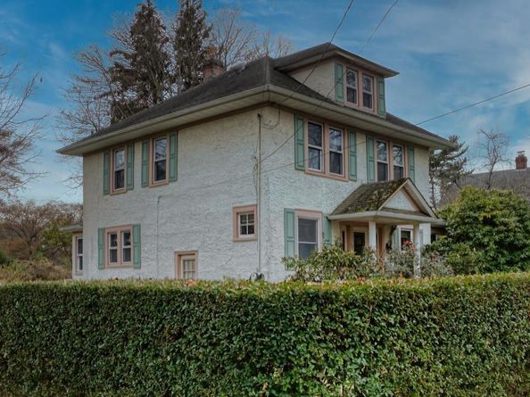 64 Ketewamoke Avenue, Babylon NY 11702