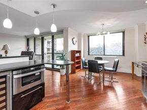 1 Bay Club Drive 4R, Bayside NY 11360