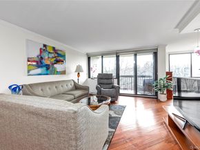 1 Bay Club Drive 4R, Bayside NY 11360