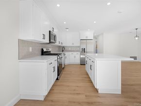 48 Victorian Lane, Medford NY 11763