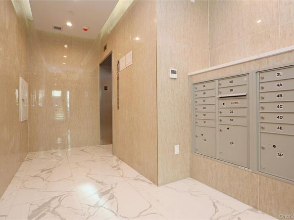 15002 Northern Bloulevard 4G, Flushing NY 11354