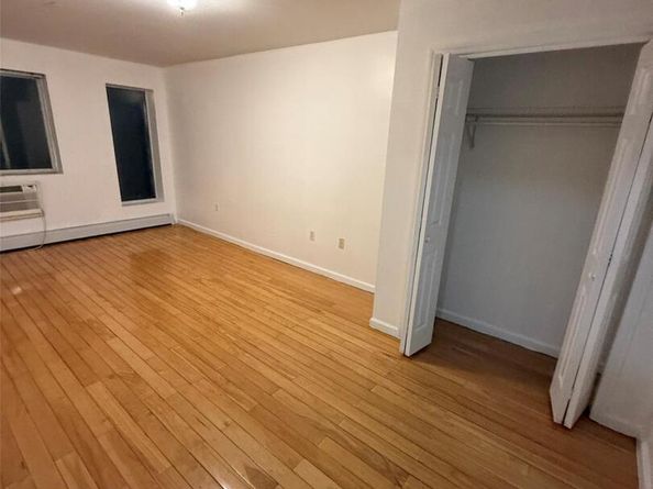 42-11 Parsons Boulevard 4B, Flushing NY 11355