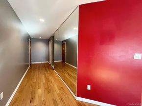 24 Ray Place 14, Scarsdale NY 10583