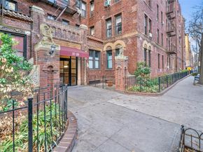 3720 81 Strret 5E, Jackson Heights NY 11372