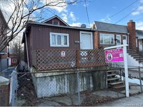 124-12 7th Avenue, College Point NY 11356