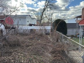 124-12 7th Avenue, College Point NY 11356