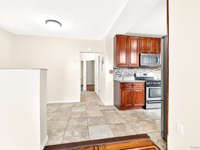 989 Sackett Avenue, Bronx NY 10462