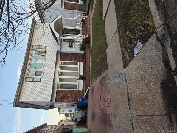 146-15 226th Street, Springfield Gardens NY 11422